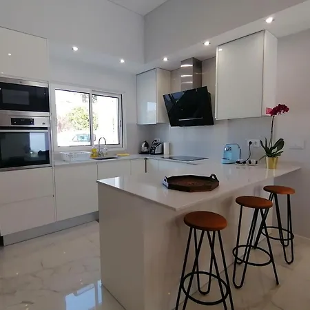 Villa Modern Near The Sea And Town Centre