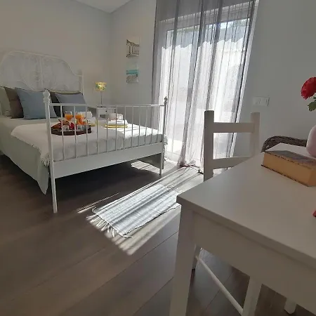Villa Modern Near The Sea And Town Centre