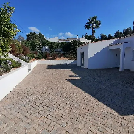 Villa Modern Near The Sea And Town Centre