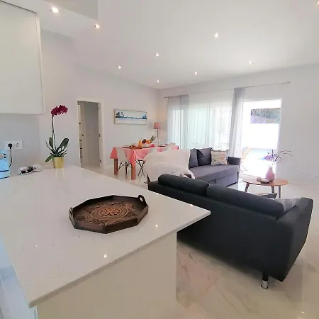 Villa Modern Near The Sea And Town Centre *